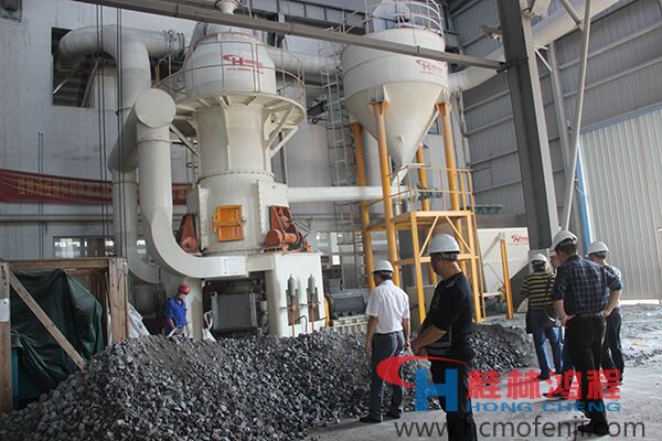 立磨/立磨結(jié)構(gòu)/立磨工作原理/桂林鴻程磨粉機(jī) 立磨/立磨結(jié)構(gòu)/立磨工作原理/桂林鴻程磨粉機(jī)