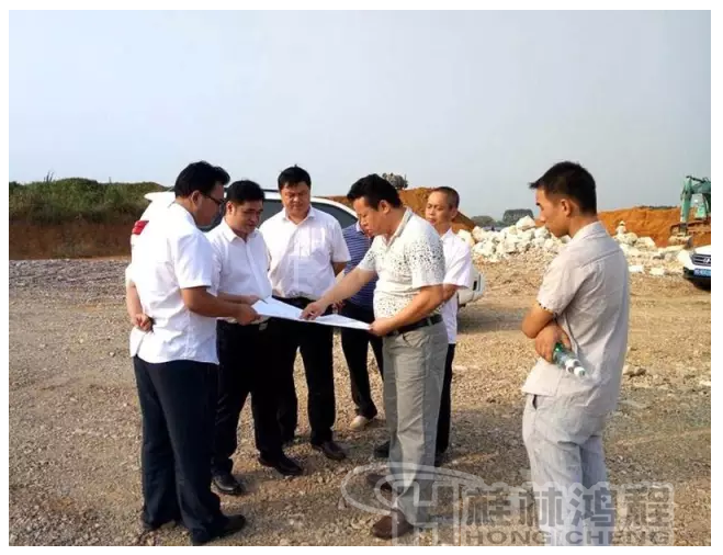 重鈣磨粉機，重鈣，HCH1395，超細(xì)環(huán)輥磨,武宣碳酸鈣