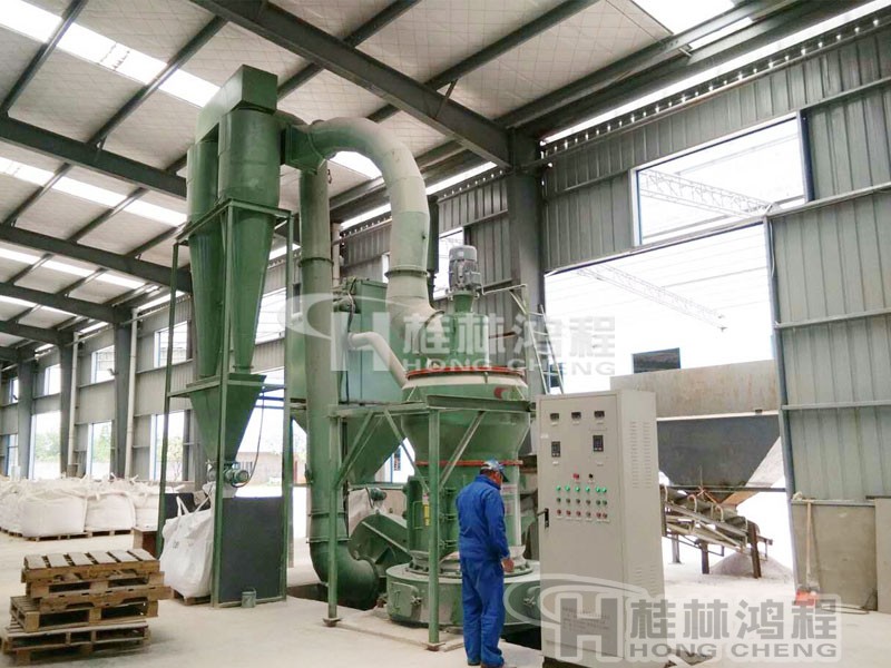 碳化硅超細(xì)微粉磨機-HC擺式磨粉機 碳化硅超細(xì)微粉磨機-HC擺式磨粉機