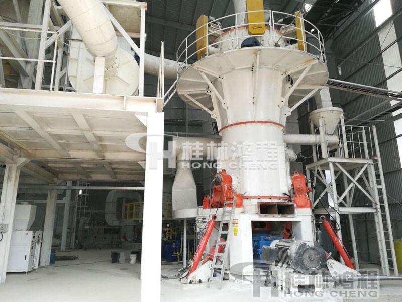 3微米~45微米超細(xì)磨滑石粉機(jī)器:HLMX超細(xì)立式磨粉機(jī) 3微米~45微米超細(xì)磨滑石粉機(jī)器:HLMX超細(xì)立式磨粉機(jī)