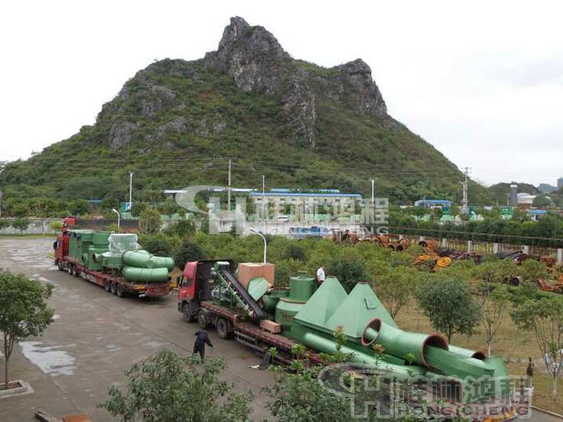 鴻程腐植酸雷蒙磨粉機發(fā)貨 鴻程腐植酸雷蒙磨粉機發(fā)貨