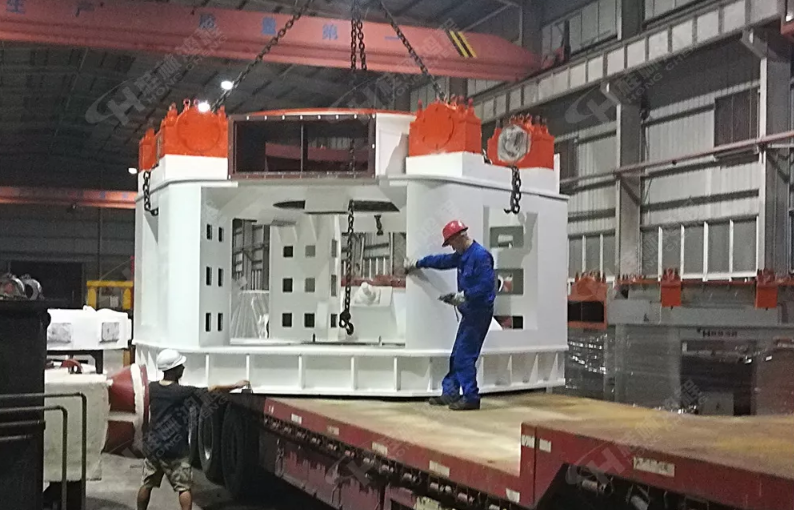 桂林鴻程磨粉機安裝工人五一堅守崗位，保證客戶磨粉生產(chǎn)線按計劃投產(chǎn)