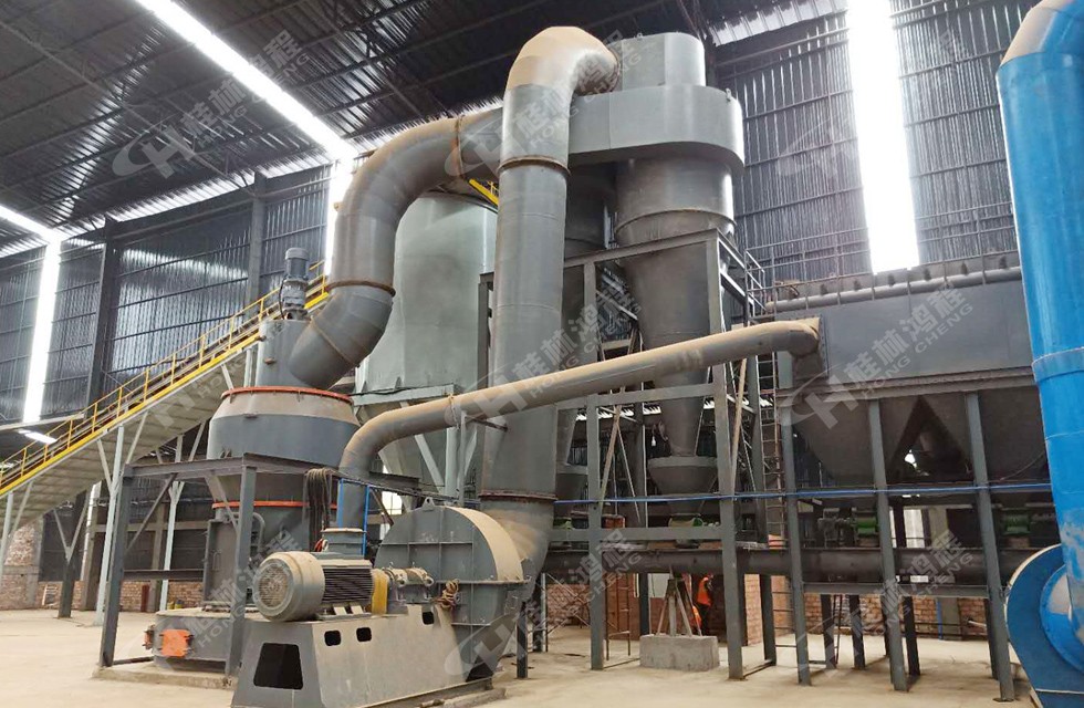 頁(yè)巖混合料200目12噸HC1900擺式磨粉機(jī)四川樂山某瓷廠客戶投產(chǎn) 頁(yè)巖混合料200目12噸HC1900擺式磨粉機(jī)四川樂山某瓷廠客戶投產(chǎn)