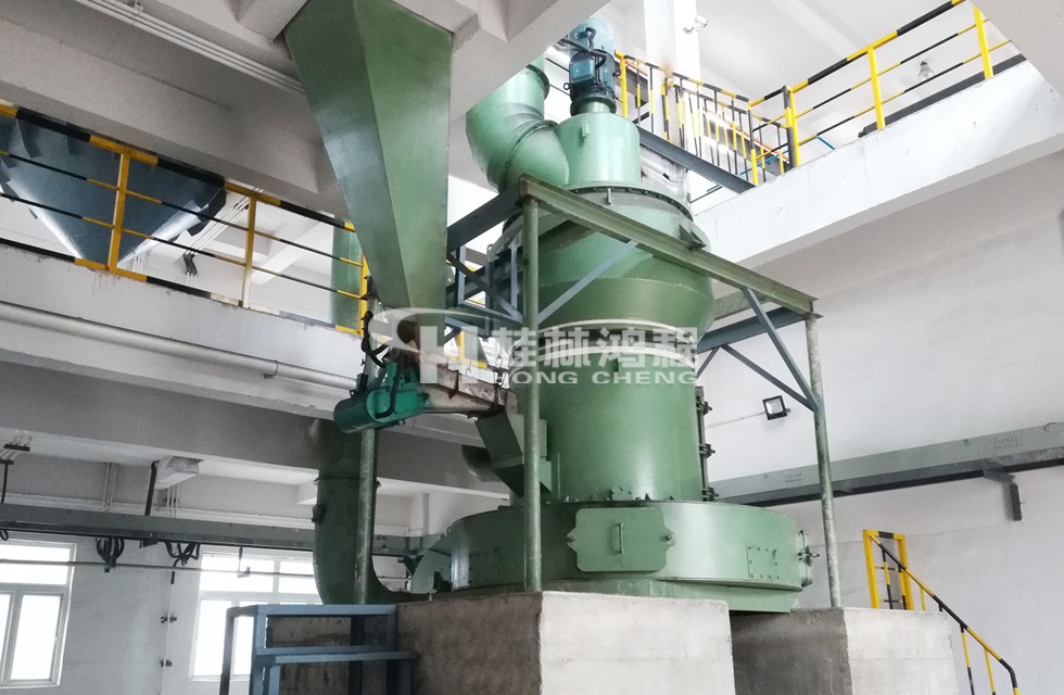 廢水處理80-100目活性炭制粉設(shè)備:R型活性炭雷蒙磨粉機(jī) 廢水處理80-100目活性炭制粉設(shè)備:R型活性炭雷蒙磨粉機(jī)