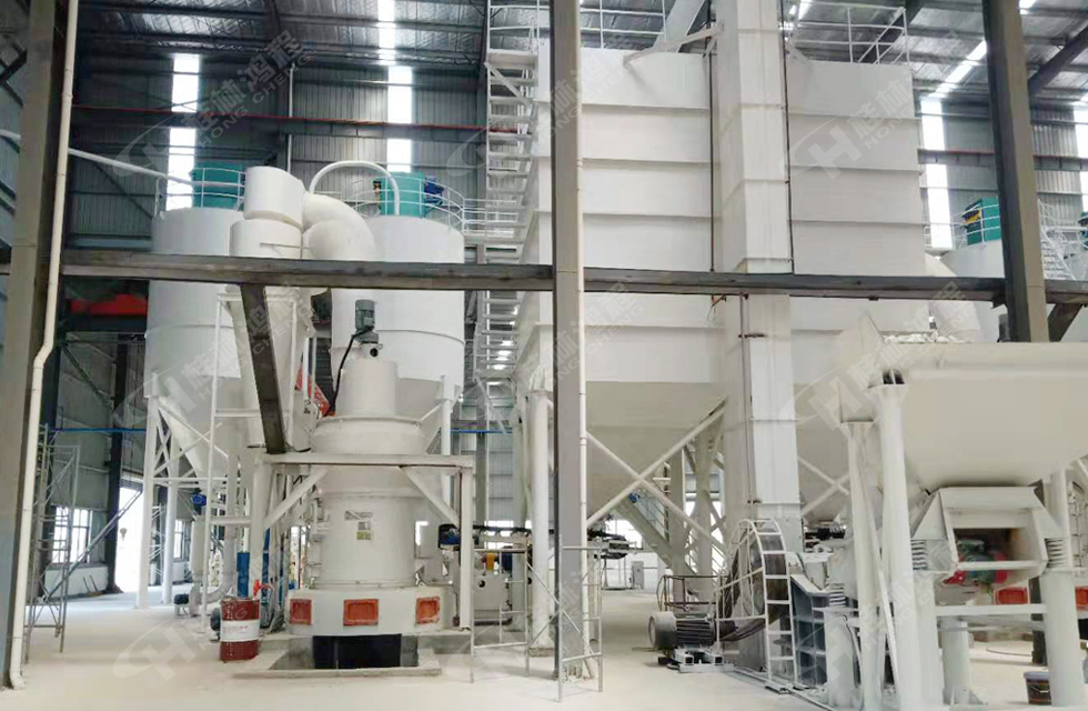 HC縱擺式磨粉機生石灰粉磨機精彩客戶現(xiàn)場，速來圍觀！