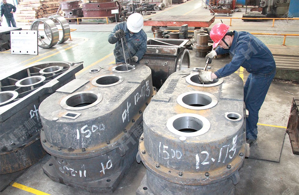 廣西雷蒙磨粉機(jī) 廣西雷蒙磨粉機(jī)